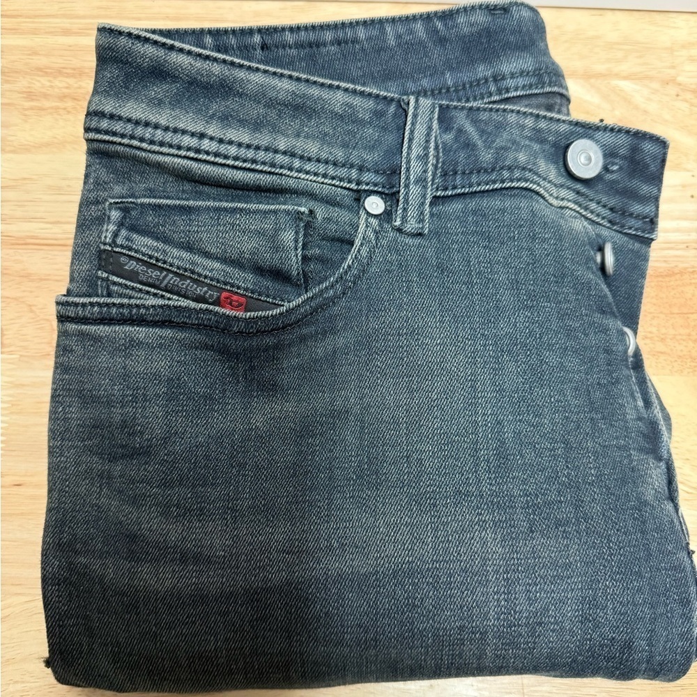 Diesel Men's Dark Blue Straight Leg Jeans